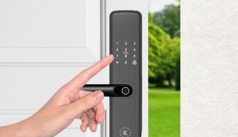 Phần mềm khóa vân tay - thiết kế giao diện người dùng thân thiện